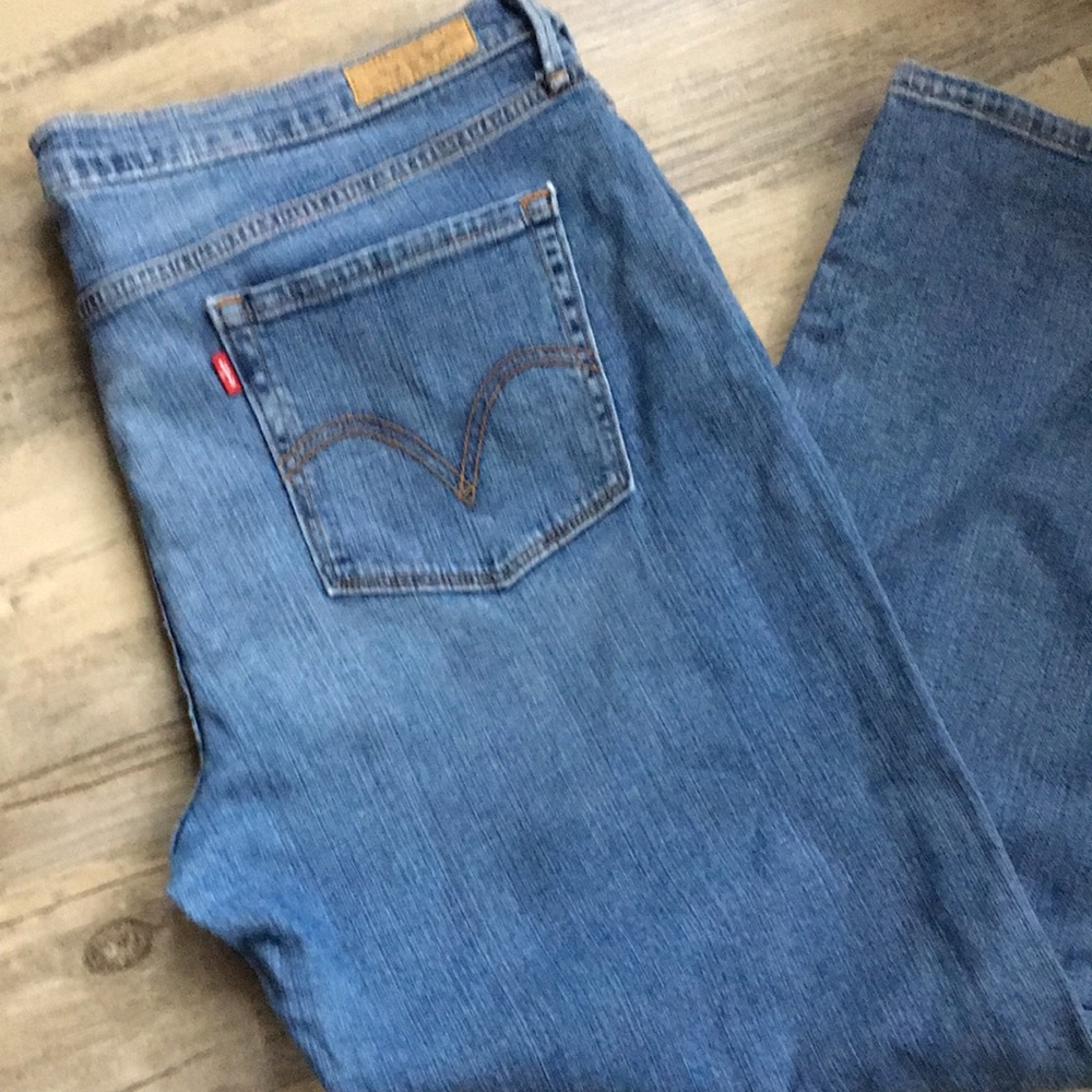 Levi’s Boyfriend Denim Jeans